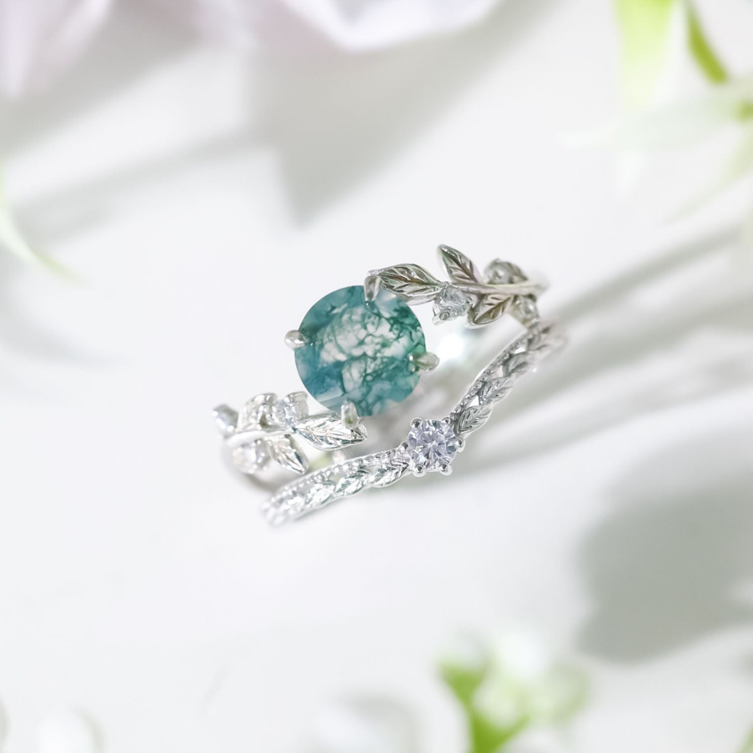 Silver Semi Precious Emerald Round Ring