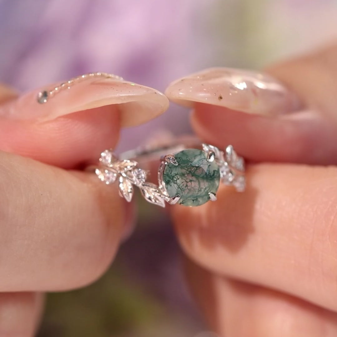Silver Semi Precious Emerald Round Ring