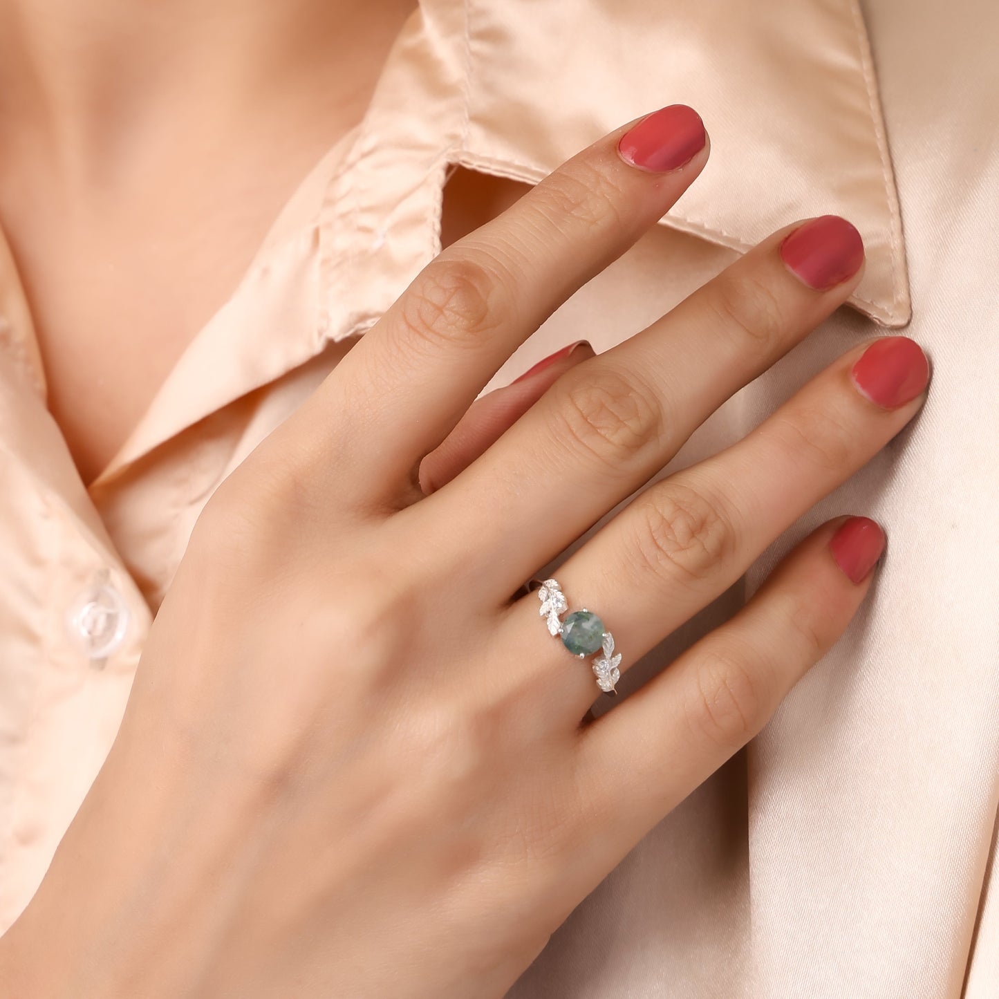 Silver Semi Precious Emerald Round Ring